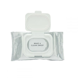 Image Skincare I Beauty Refreshing Facial Wipes are dual-action wipes that gently sweep away the day's impurities - grime & makeup. Instantly soothe and invigorate skin. 30 individual wipes. 